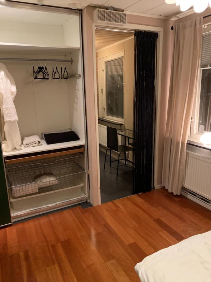 Own With Big Bed In A Big House! Homestay *