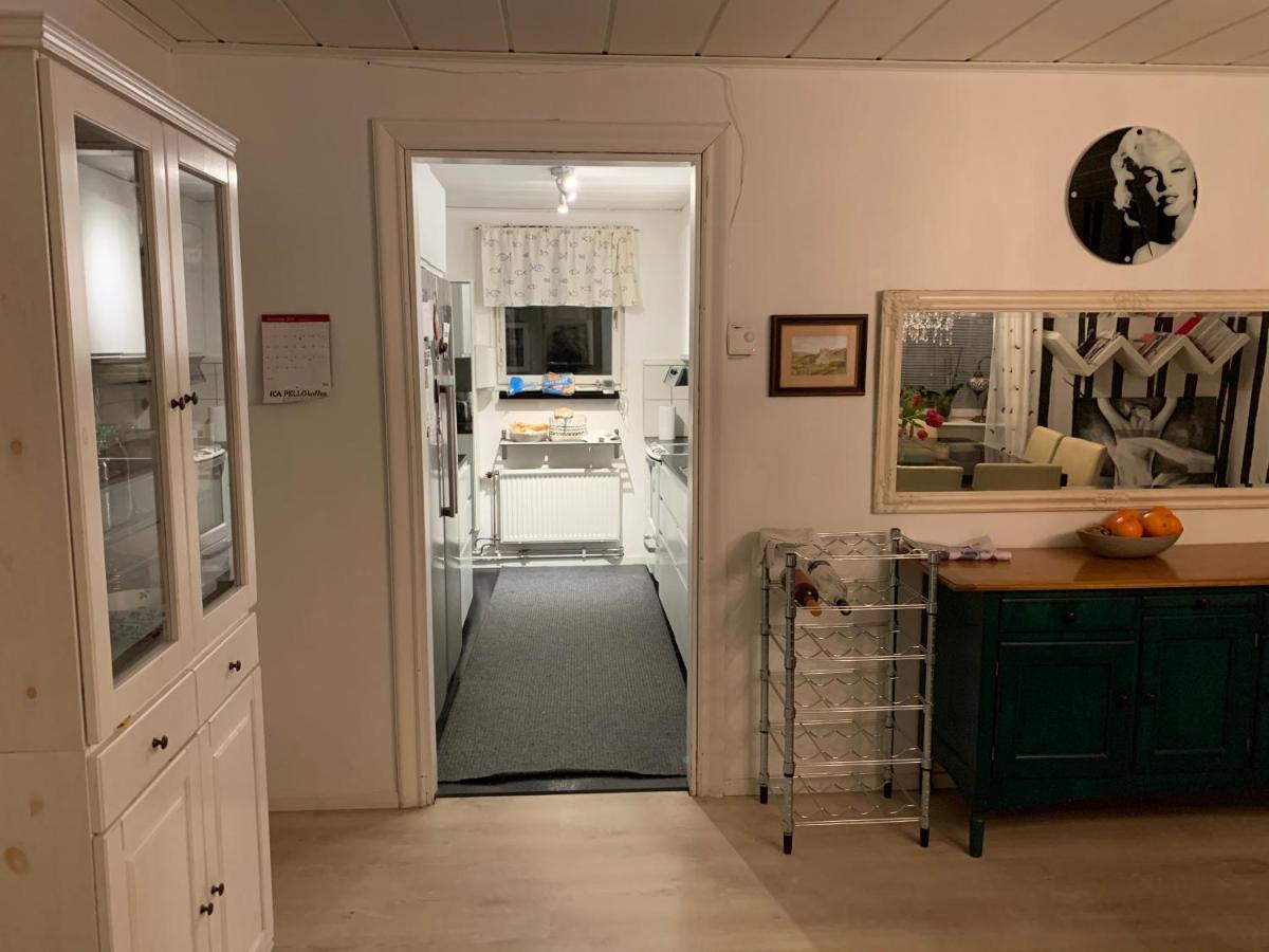 Alloggio in famiglia Own With Big Bed In A Big House!